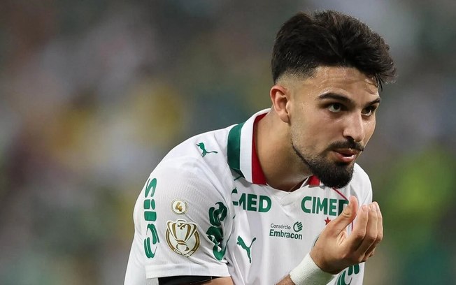 Abel Ferreira conta com voltas para duelo contra o Bahia