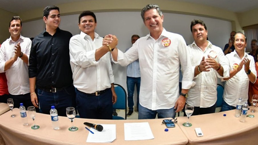 Valmir de Francisquinho anunciou apoio a Rogério Carvalho 