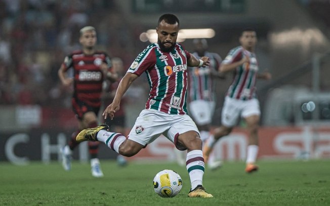 Samuel Xavier lamenta derrota do Fluminense e diz que torcida 'sabe do esforço' do time
