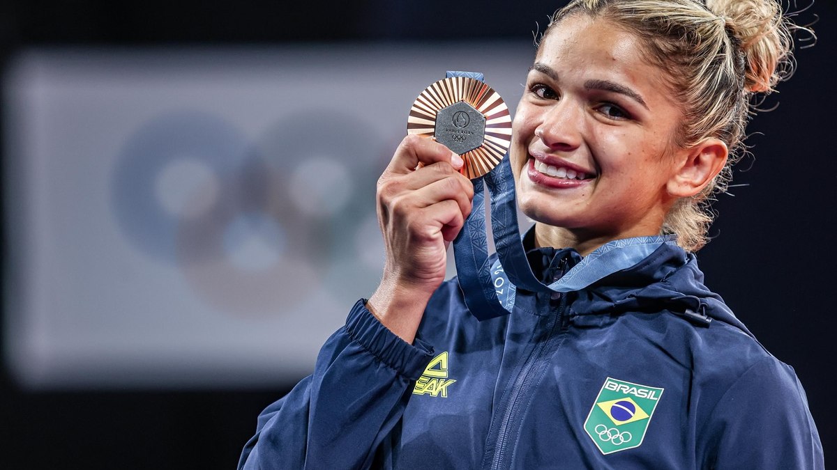 Larissa Pimenta tem coincidência com treinadora