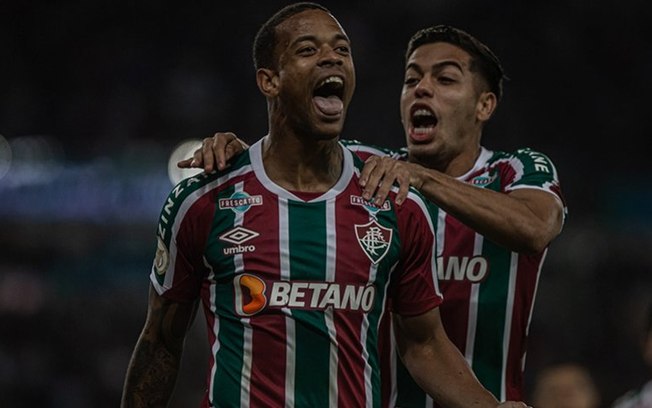 Fluminense atropela o Coritiba e assume vice-liderança do Brasileirão