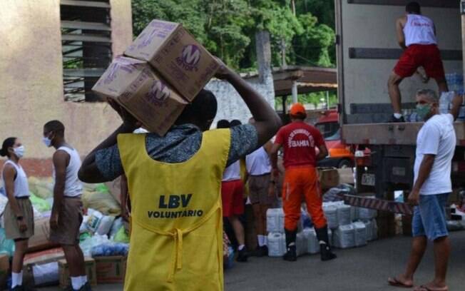Irmãos Nogueira convocam fãs para ajudarem na campanha de doação da LBV para afetados pelas enchentes na Bahia