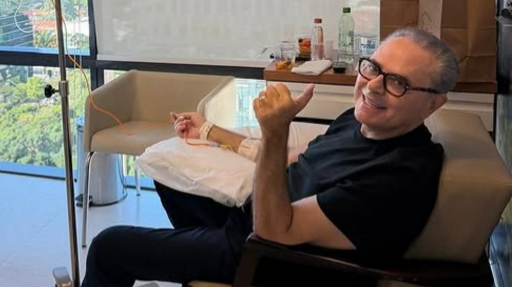 Luis Roberto começa tratamento contra neoplasia: "Vencemos"