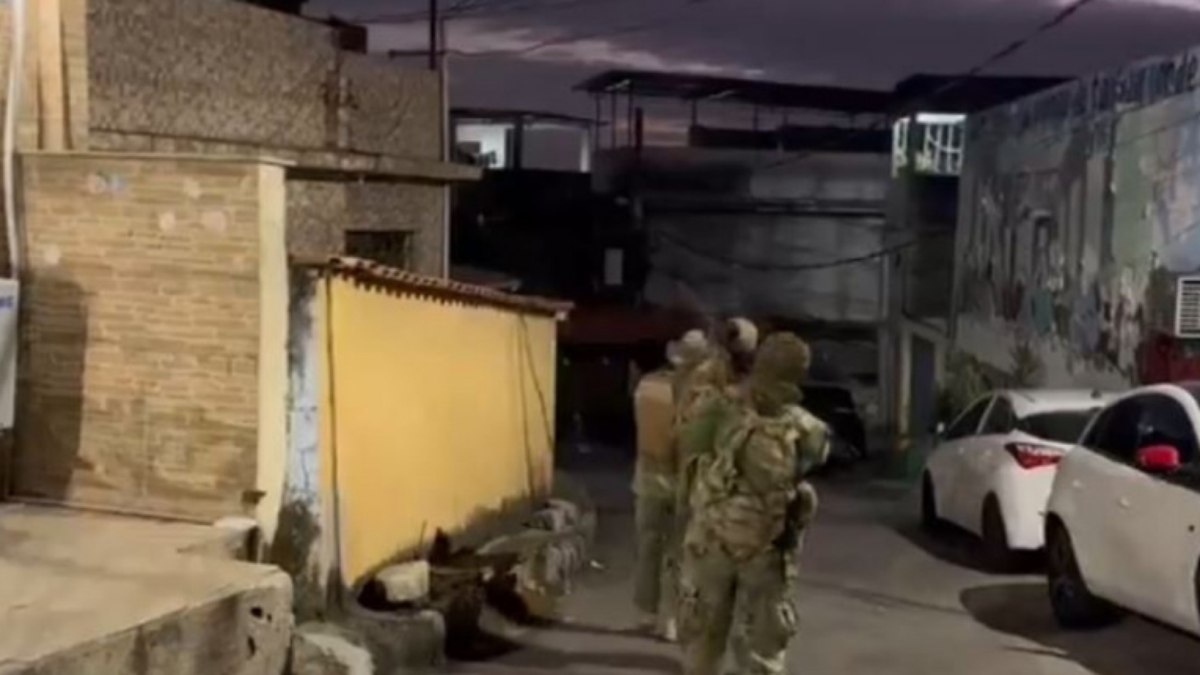 Chefe do TCP é morto em operação na Maré Chefe do TCP é morto em operação na Maré