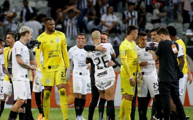 Contra o Atlético-GO, Corinthians pode alcançar feito inédito fora de casa com Vítor Pereira