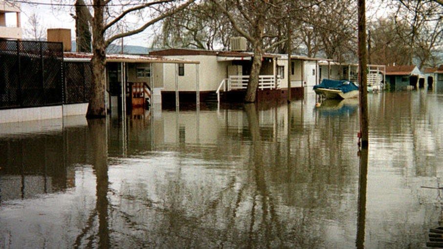 Enchentes causadas pelo El Niño na Califórnia, em março de 1998