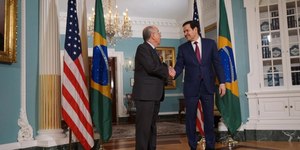 Tarifaço: Brasil apresentou proposta provisória, diz Vieira