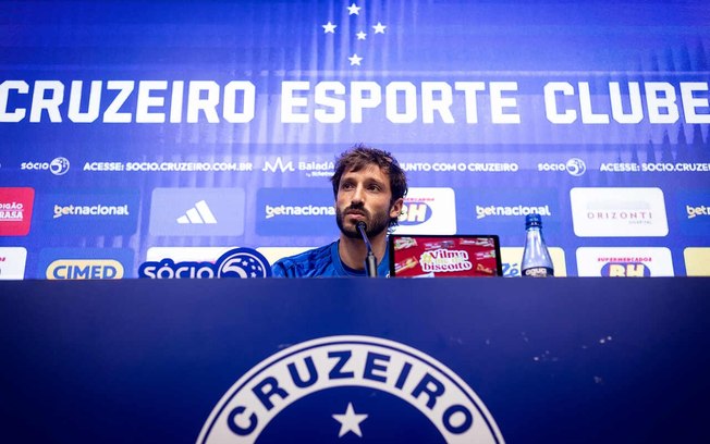 Viñ é o novo reforço do Cruzeiro neste segundo semestre