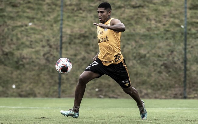 Santos rescinde o contrato de Raniel