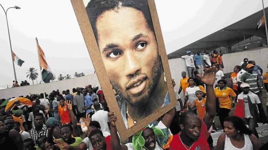 Hoje, a imagem de Didier Drogba na Costa do Marfim é, em geral, a de um símbolo nacional de unidade e orgulho