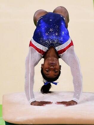Simone Biles reinou na disputa da ginasta mais completa Simone Biles reinou na disputa da ginasta mais completa