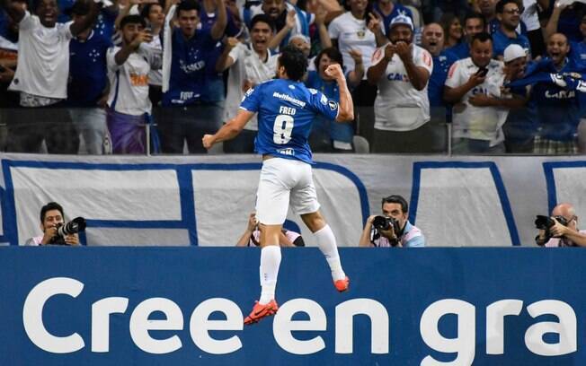 Fred fez 3 no jogo do Cruzeiro e colocou equipe na próxima fase da Libertadores