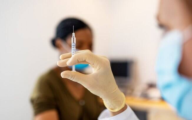 Por que ativistas nos EUA oferecerão maconha de graça a quem se vacinar contra a covid-19
