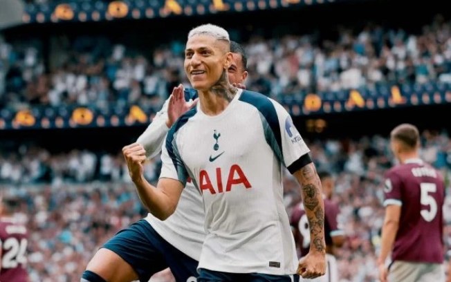 Richarlison, atacante do Tottenham, ironiza nova notícia de Willer Tomaz Richarlison, atacante do Tottenham, ironiza nova notícia de Willer Tomaz
