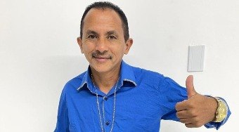 Manoel%20Gomes%2C%20de%20%22caneta%20azul%22%2C%20em%20tom%20extremamente%20machista