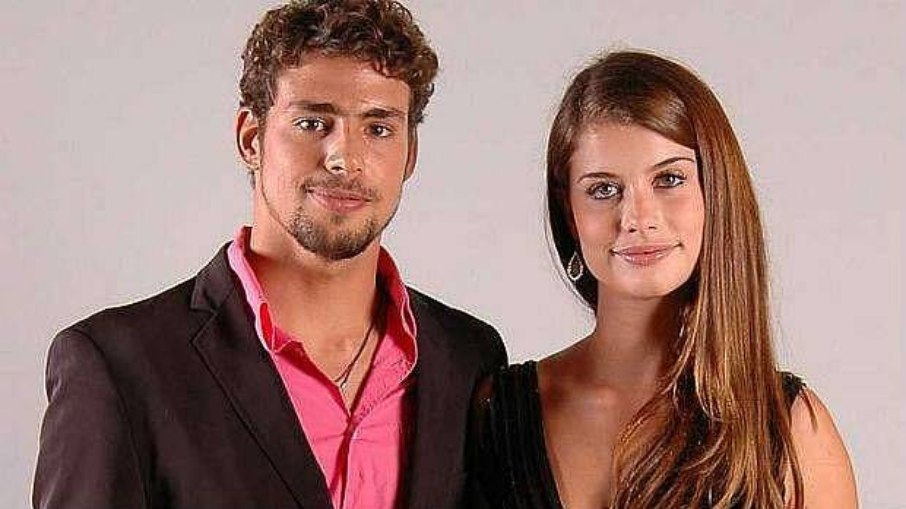 A relação entre Cauã Reymond e Alinne Moraes foi entre 2002 e 2005. A relação entre Cauã Reymond e Alinne Moraes foi entre 2002 e 2005.
