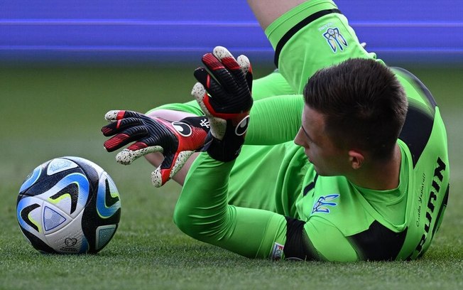 Benfica acerta contratação do goleiro Anatoliy Trubin Benfica acerta contratação do goleiro Anatoliy Trubin