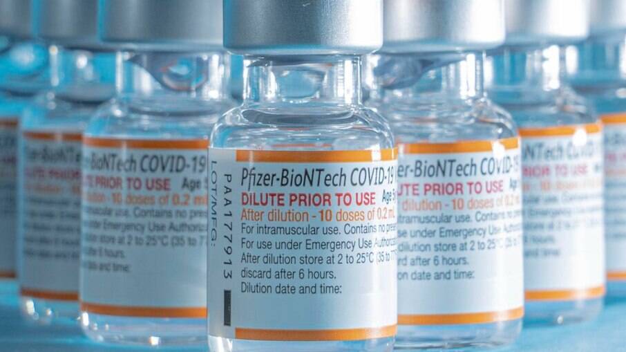 Covid-19: Pfizer anuncia que três doses da vacina geraram forte resposta imune em crianças com menos de 5 anos