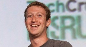 Com polêmicas, Zuckerberg chega bilionário aos 40 anos
