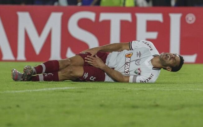 Fred se isola como jogador que mais defendeu o Fluminense na Libertadores, mas se lesiona e sai