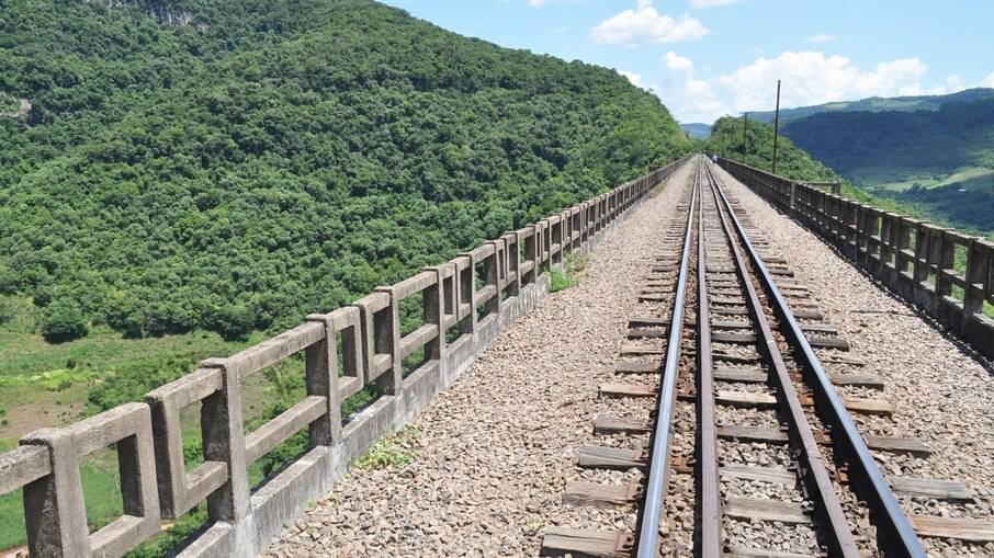 Segundo vice-presidente da Associação Brasileira de Preservação Ferroviária, ferrovia na Serra Gaúcha é a mais bela do Brasil