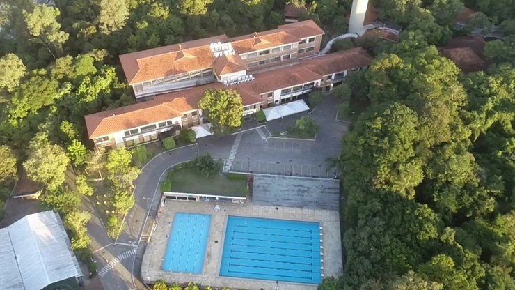 Mãe diz que filha voltou ao psicólogo após lista sexualizada