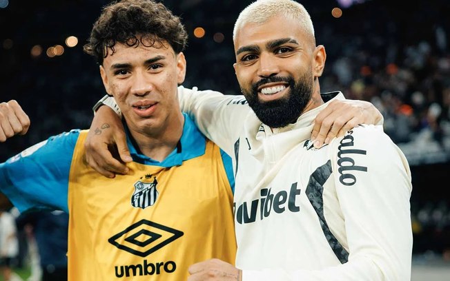 Neymar foi autor da cobrança de falta que gerou gol da vitória Neymar foi autor da cobrança de falta que gerou gol da vitória