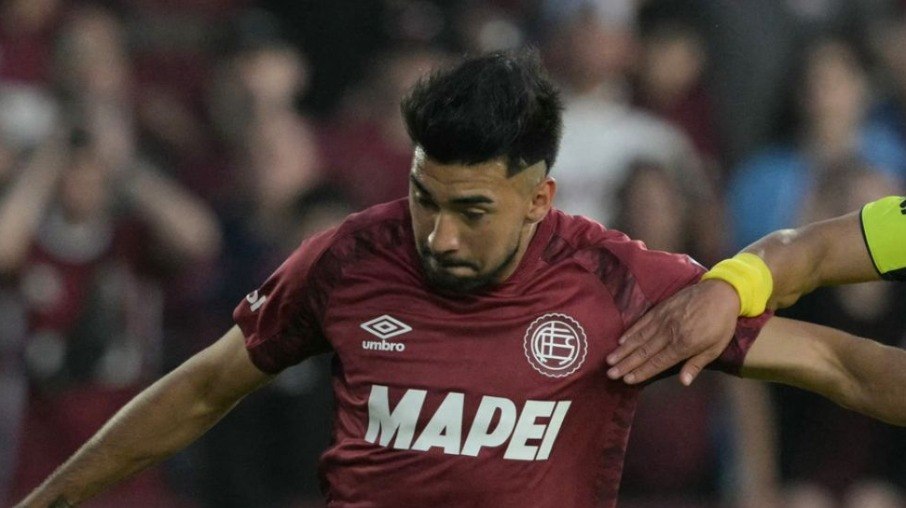 Marcelino Moreno é o camisa 10 do Lanús Marcelino Moreno é o camisa 10 do Lanús