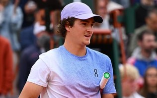 João Fonseca alcança melhor posição da carreira no ranking da ATP