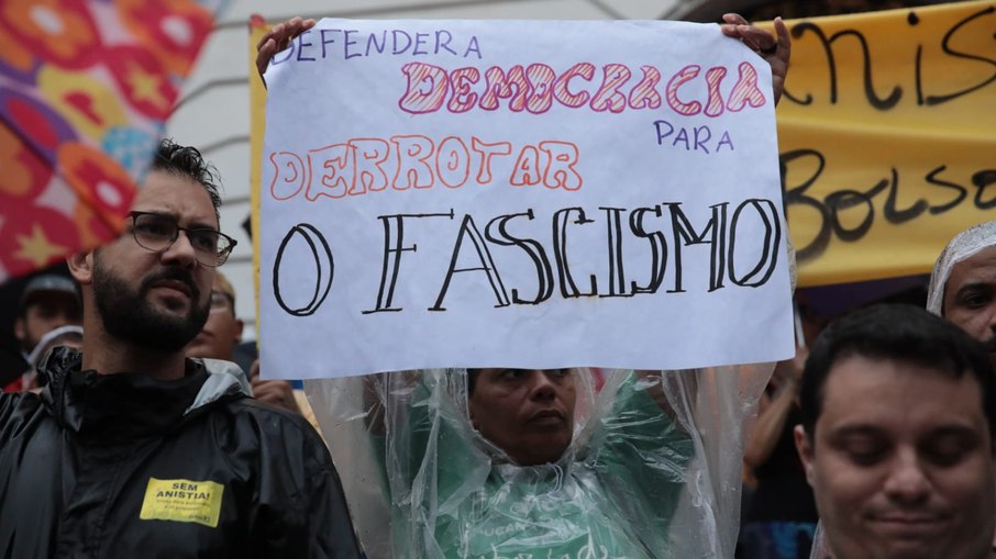 Manifestação no Rio teve a Cinelândia como ponto de concentração