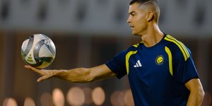 CR7 marca pelo Al-Nassr horas antes de suspensão por Portugal