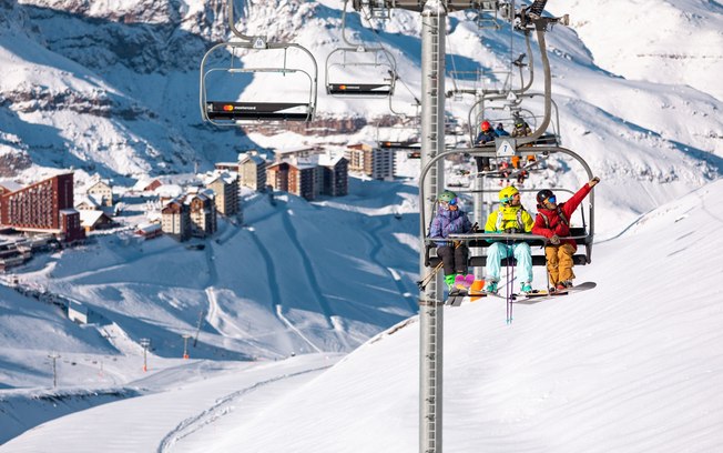 Chile: Nevasca prolonga temporada de esqui no Valle Nevado