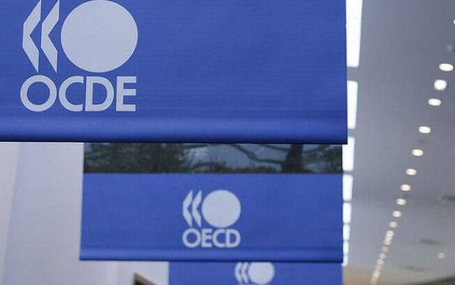 OCDE prevê forte queda no PIB brasileiro e orienta Governo para retomar a economia OCDE prevê forte queda no PIB brasileiro e orienta Governo para retomar a economia