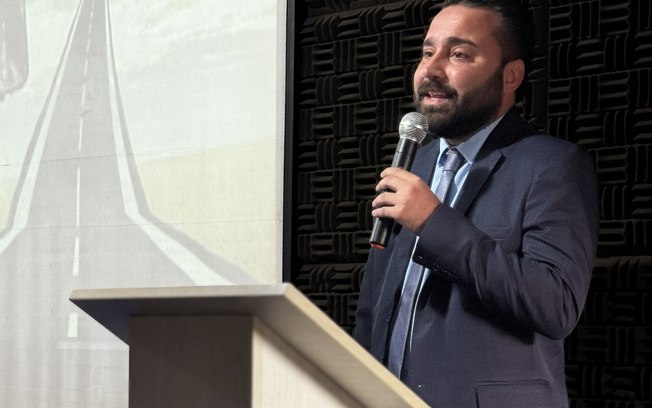 Cofundador da Flow Multas palestra na UNIRJ sobre trânsito Cofundador da Flow Multas palestra na UNIRJ sobre trânsito