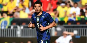 "Jogo muito completo": Casemiro analisa vitória do Brasil na Copa