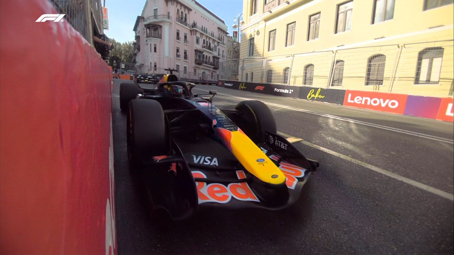 Circuito de Baku no Azerbaijão marcou a 15ª prova da temporada Circuito de Baku no Azerbaijão marcou a 15ª prova da temporada