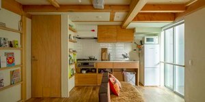 Casa minúscula no Japão impressiona por aproveitamento de espaço