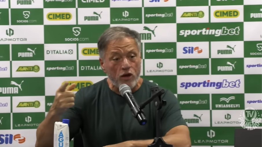 Anderson Barros detona arbitragem de Remo x Palmeiras