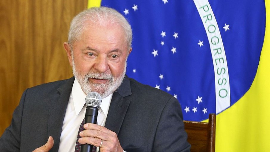 Lula demitiu o chefe da GSI