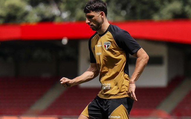 Luciano retornou aos treinos e deve começar como titular diante do Vasco