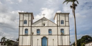 Verão em Goiás: conheça Pirenópolis cidade cercada de cachoeiras