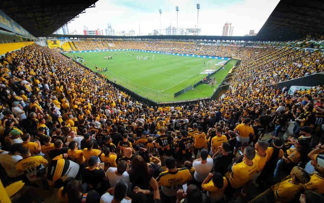Heriberto Hülse vai ser o palco do duelo entre Criciúma e Operário-PR Heriberto Hülse vai ser o palco do duelo entre Criciúma e Operário-PR