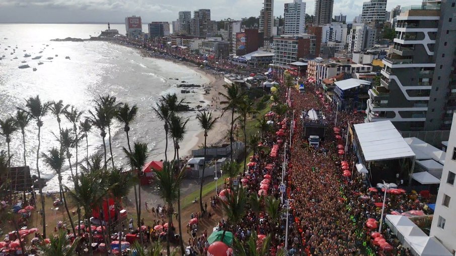 Carnaval de Salvador Atrai 12 Milhões e Movimenta R$ 8,1 Bilhões na Economia Baiana