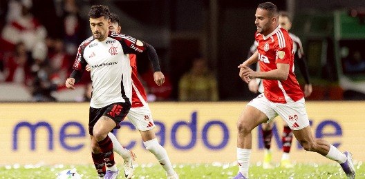 Flamengo domina o Inter em Porto Alegre e vai enfrentar o Estudiantes