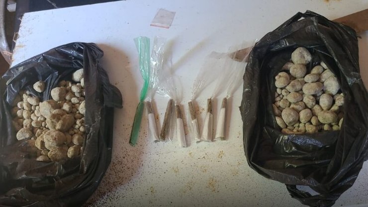 Operação apreende mais de 120 kg de drogas em ocupação irregular