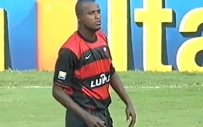 Reinaldo é ex-jogador do Flamengo e agora é técnico do Rio Branco