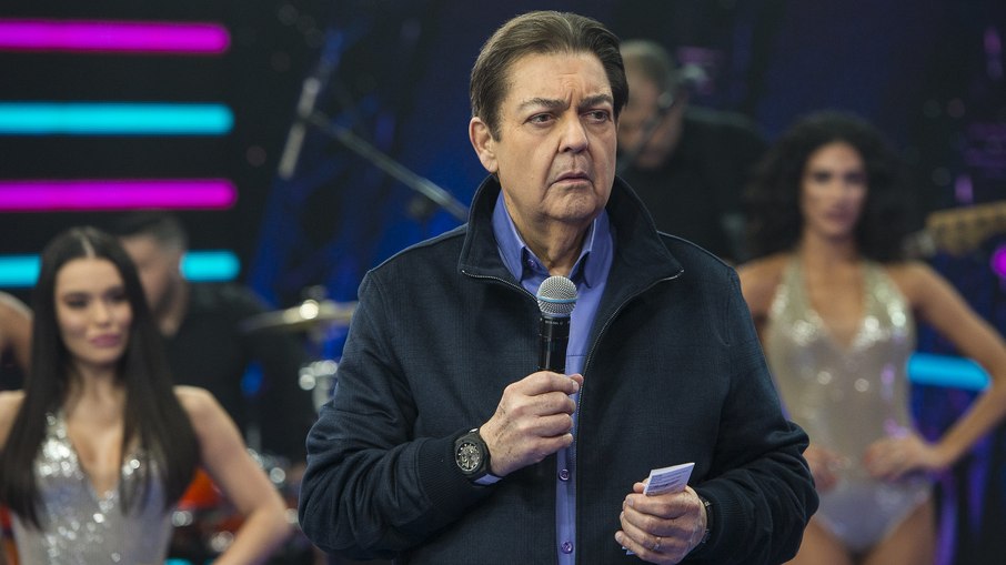 Fausto Silva retorna à programação da Band em programa diário