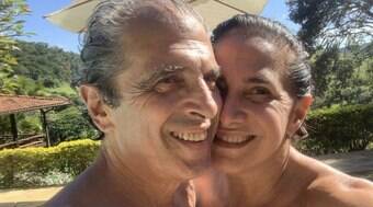 Totia Meireles se casa após 30 anos de relação com médico