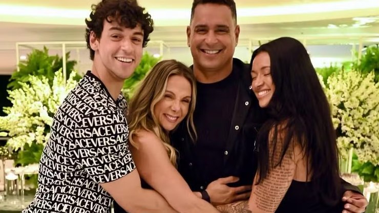 Camilly Victória fala sobre sexualidade e chama atenção na web