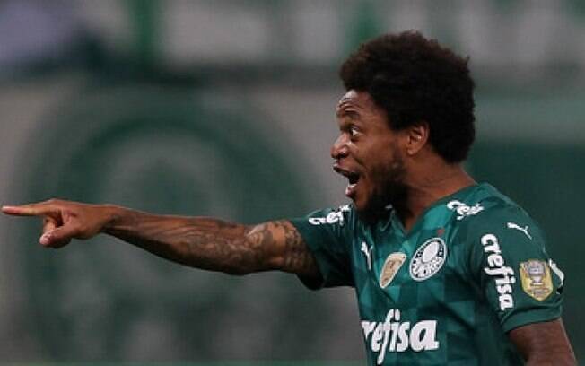 Palmeiras tentou empurrar Luiz Adriano para o Botafogo, mas salário do jogador melou negócio